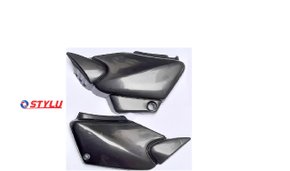 Tampa Lateral da Titan 2000 / 2001 Preto injetado Mod Orig Stylu